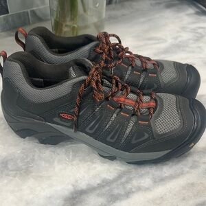 Keen Black and Gray Athletic Shoes with Rugged Design